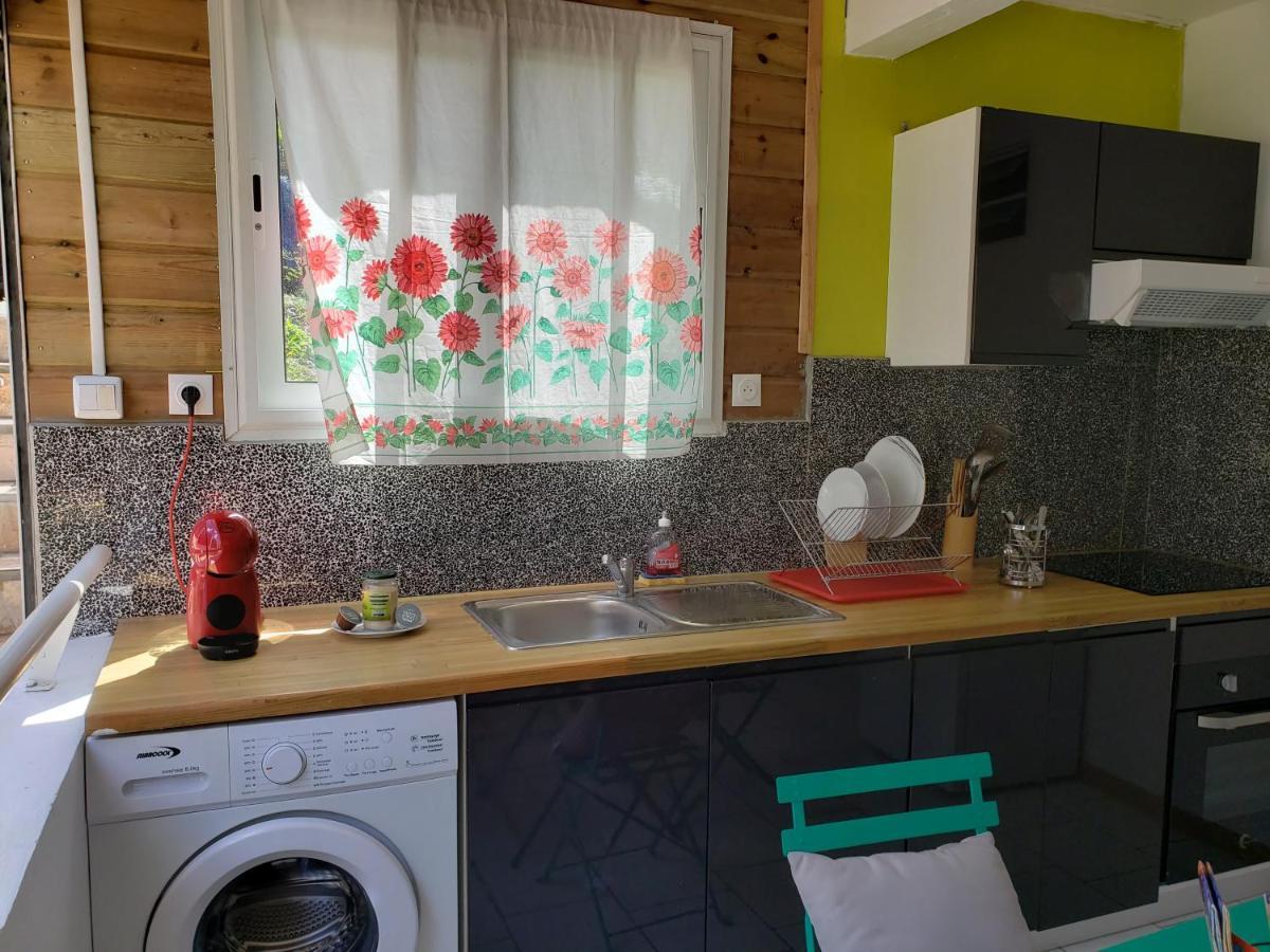 Apartament Ptit Coin Hibiscus2 Pointe-Noire Zewnętrze zdjęcie