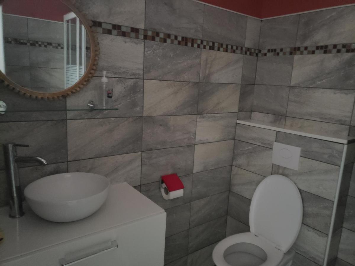 Apartament Ptit Coin Hibiscus2 Pointe-Noire Zewnętrze zdjęcie